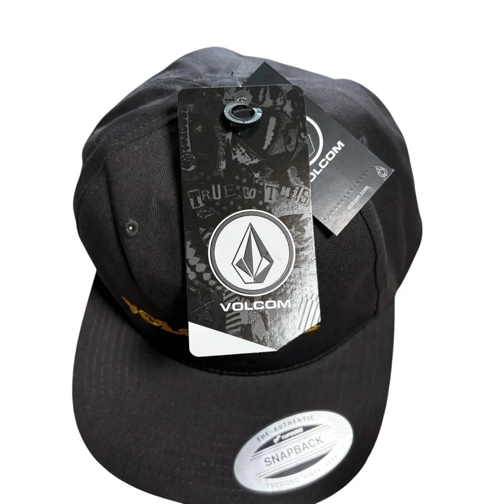 NWT Volcom Volbaige Twill Trucker Cap O/S Dark Gray & Yellow Snap Back Men's Hat